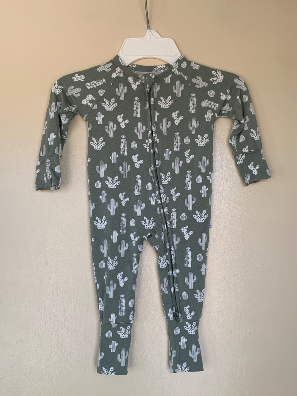 Emerson and Friends Bamboo Sleeper Pajamas One Piece 3-6m Green Cactus Print